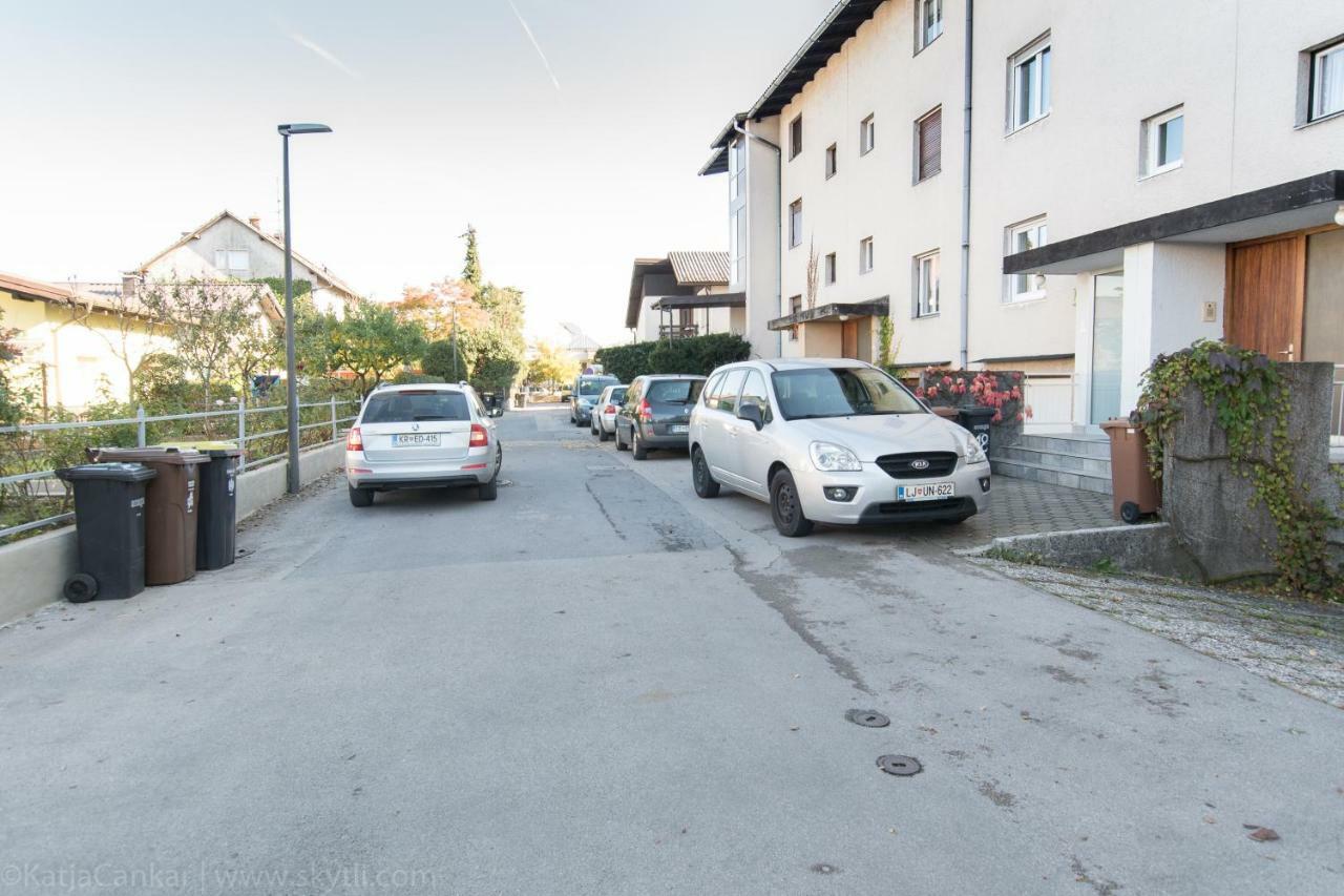 Apartments Peter & Free Parking リュブリャナ エクステリア 写真